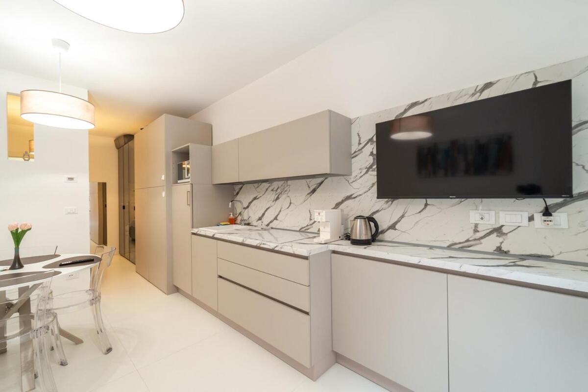 Homeby, Mascarella Patio Apartment ボローニャ エクステリア 写真