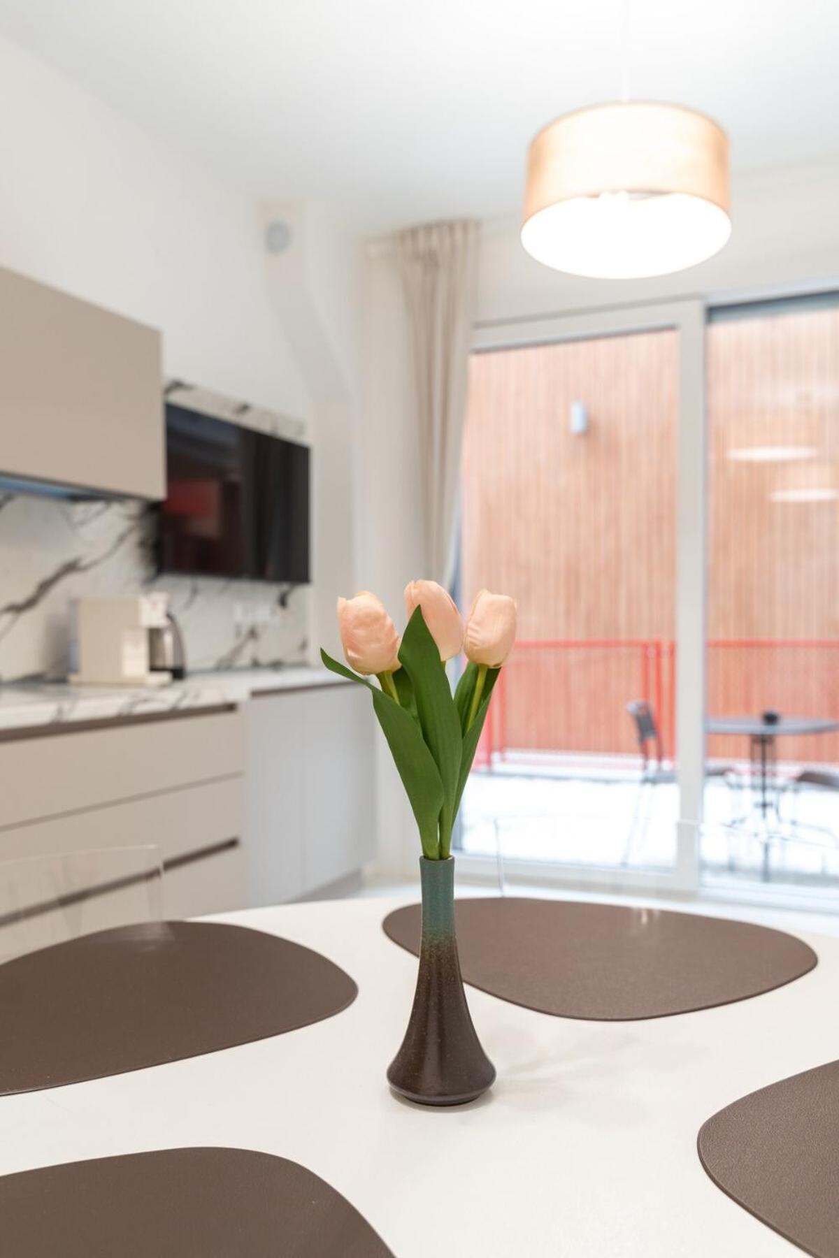 Homeby, Mascarella Patio Apartment ボローニャ エクステリア 写真