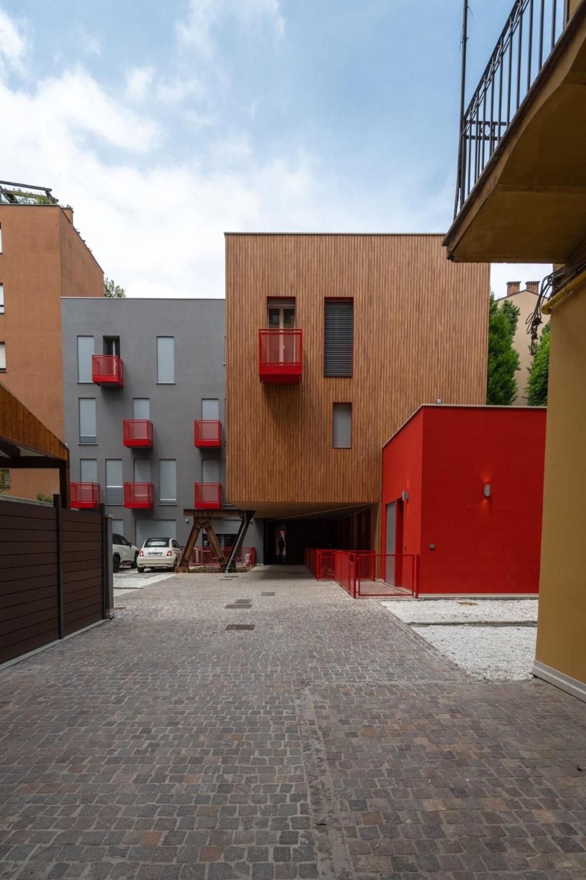 Homeby, Mascarella Patio Apartment ボローニャ エクステリア 写真